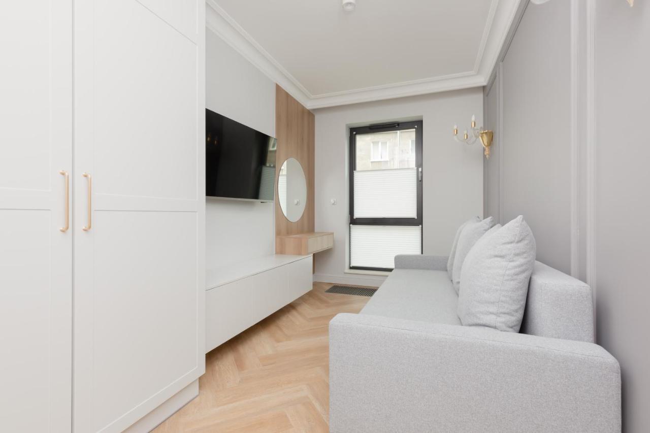 Moderna Central Luxury Apartment With Parking In Gdynia By Noclegi Renters Exterior foto
